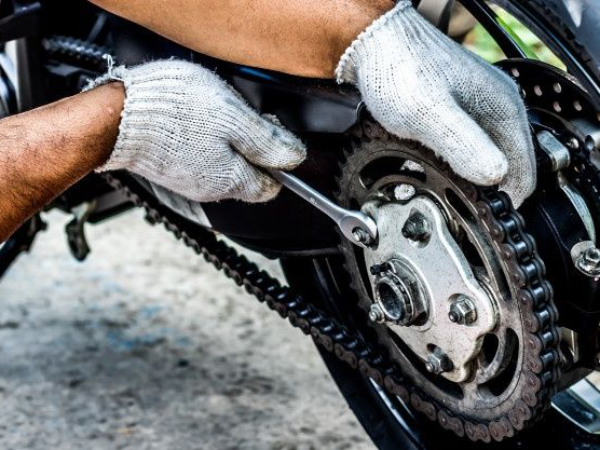 Penggantian rantai motor